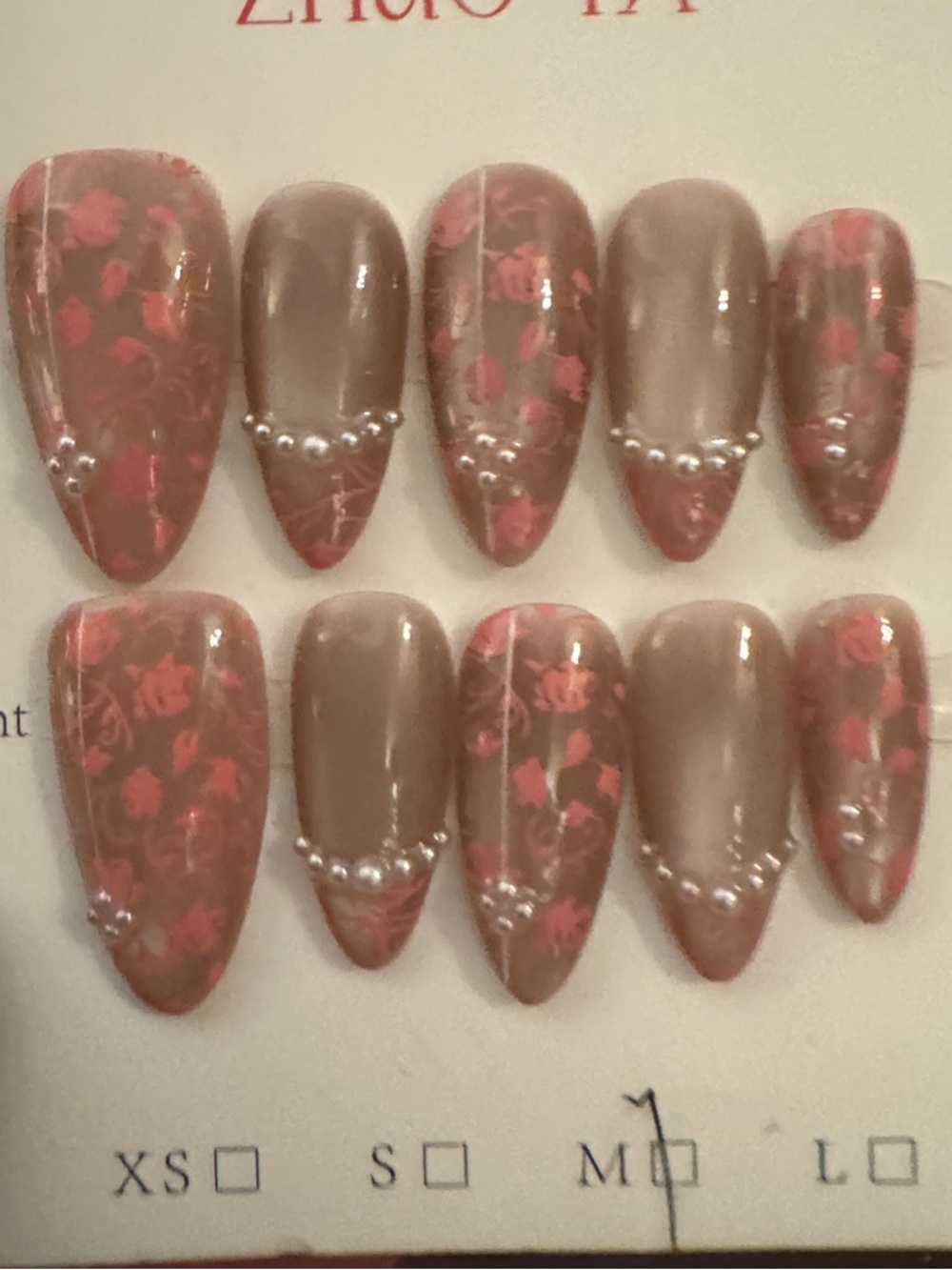 ZHUO YA Pink Floral Cat-Eye Pearl Press-On Nails (Medium Almond)